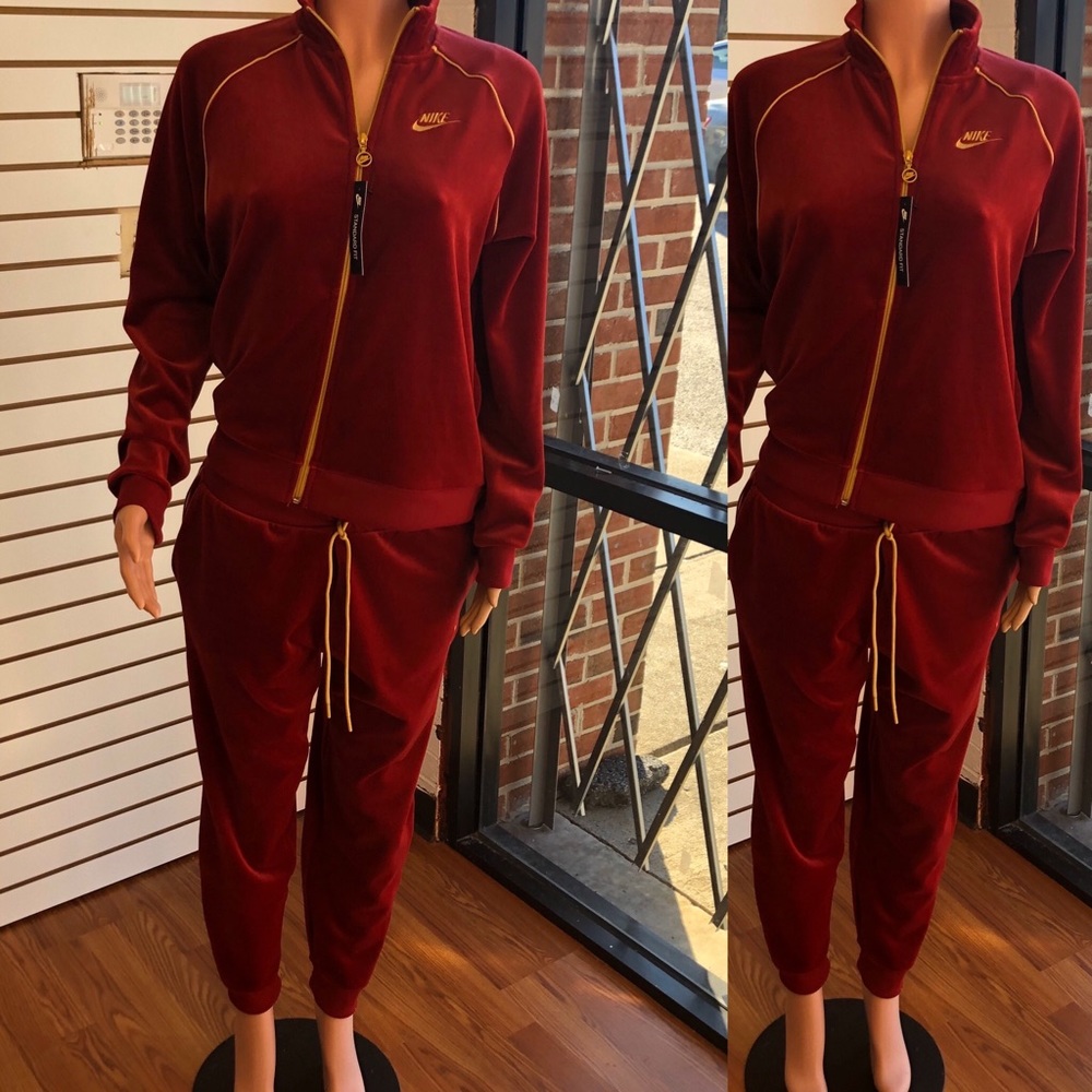 Nike Sweatsuit